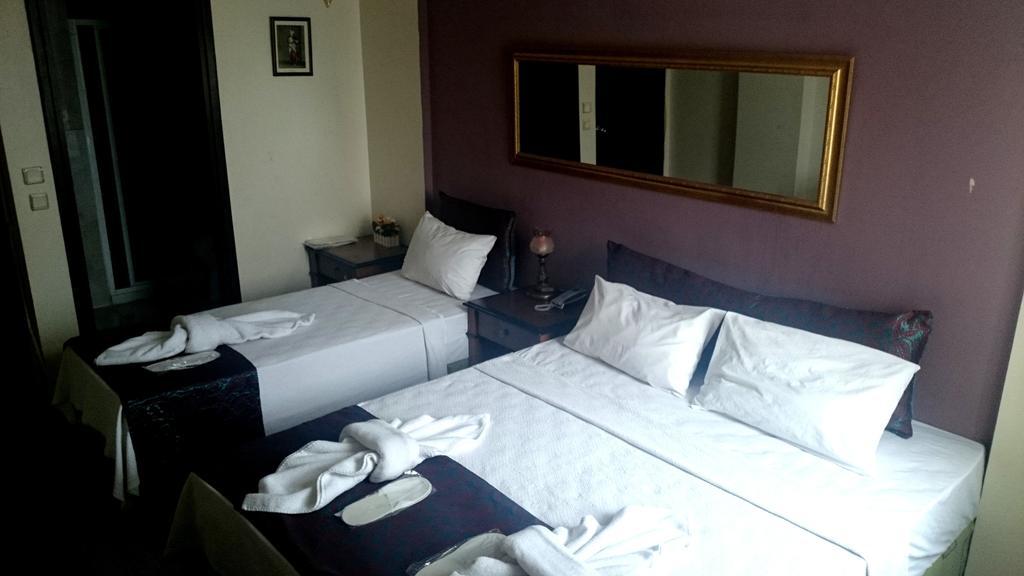 Esra Sultan Petrol Hotel Estambul Habitación foto