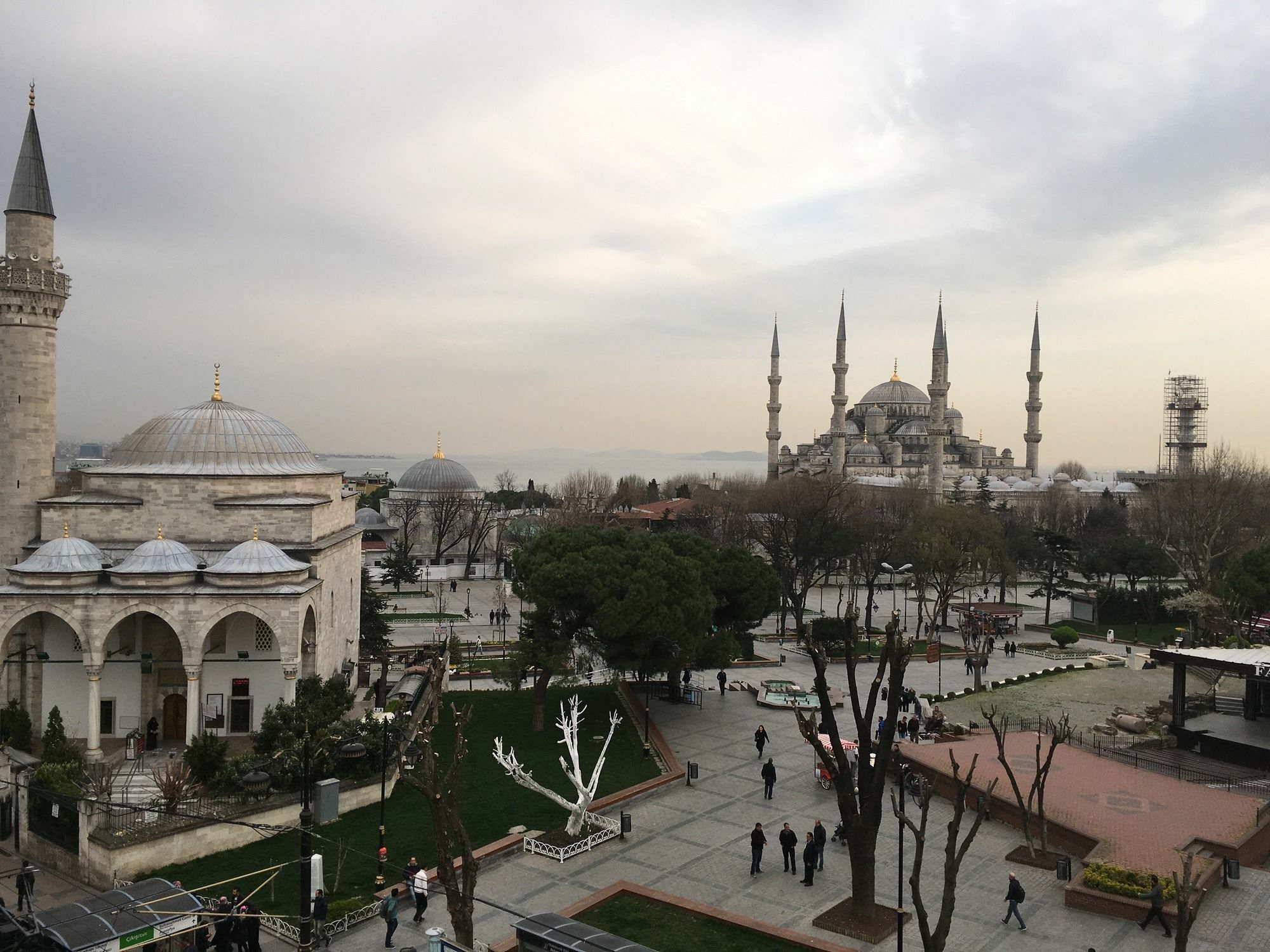 Esra Sultan Petrol Hotel Estambul Exterior foto